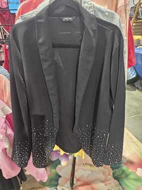 chic Black Open-Front Jacket with Embellished Hem